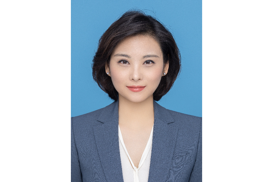 張馨予(寧波廣電集團新聞綜合頻道主持人) 張馨予(寧波廣電集團新聞綜合頻道主持人)