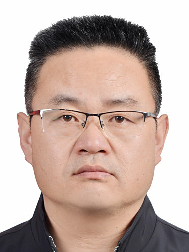 王明江(山東省威海市文登區工業和信息化局黨組成員、副局長、二級主任科員) 王明江(山東省威海市文登區工業和信息化局黨組成員、副局長、二級主任科員)