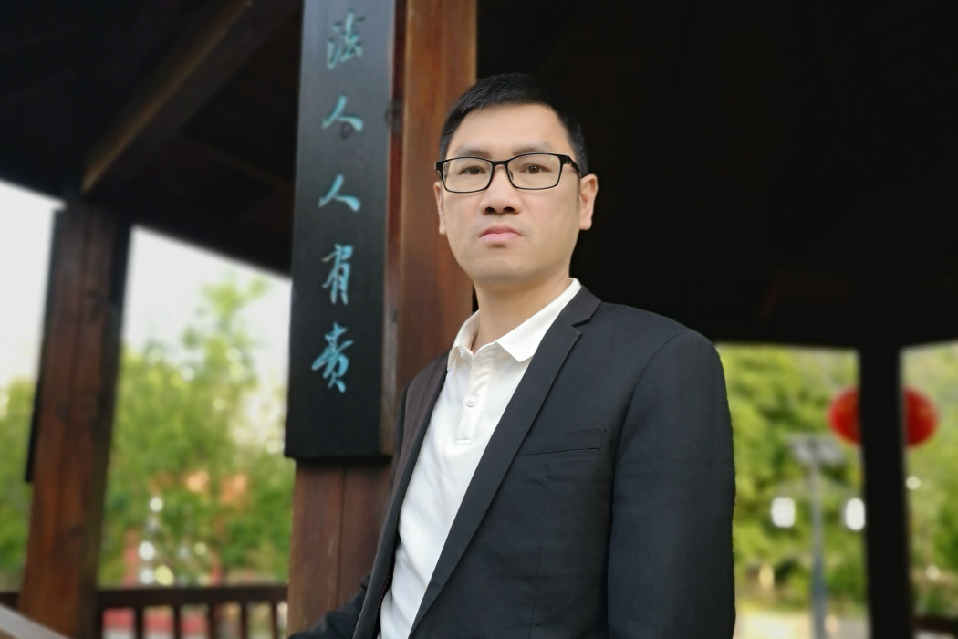 孫海(瑞安市硬筆書法協會副主席) 孫海(瑞安市硬筆書法協會副主席)