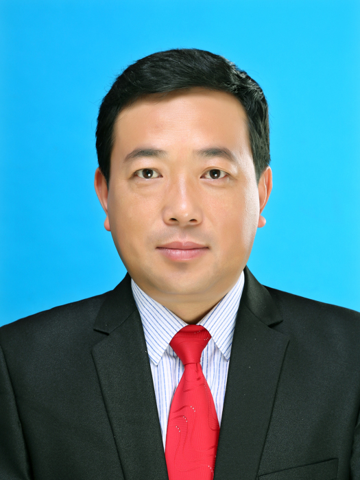李文超(陝西省寶雞市太白縣教育體育局黨委書記、局長) 李文超(陝西省寶雞市太白縣教育體育局黨委書記、局長)
