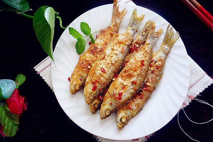 乾煎針魚 乾煎針魚