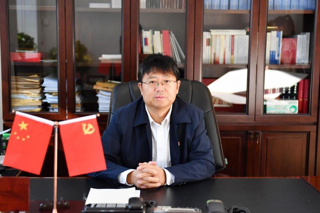 吳成章(長春工業大學紀委書記) 吳成章(長春工業大學紀委書記)