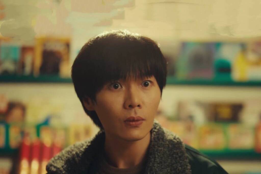 左羅(《嗨1995》中的穿越喜劇角色) 左羅(《嗨1995》中的穿越喜劇角色)