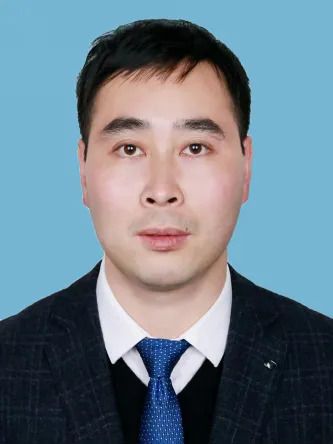 吳巍(江西省吉安市新幹縣委常委,縣人民政府常務副縣長) 吳巍(江西省吉安市新幹縣委常委,縣人民政府常務副縣長)