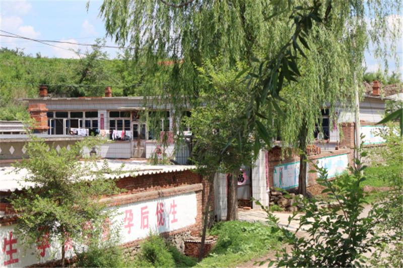 梁家屯村(山東省即墨市龍泉鎮下轄村) 梁家屯村(山東省即墨市龍泉鎮下轄村)