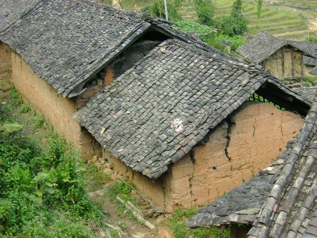 措落村 措落村