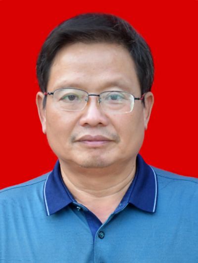龔曉林(江西省撫州市南城縣林業局黨委委員、副局長) 龔曉林(江西省撫州市南城縣林業局黨委委員、副局長)