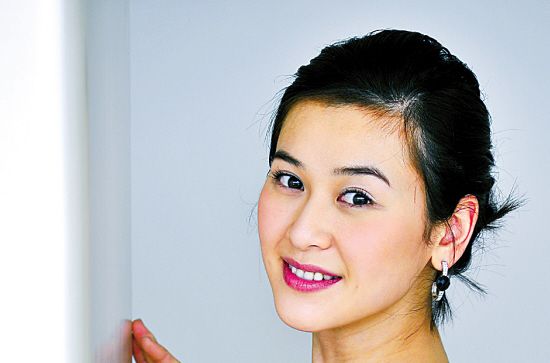 彩雲片片(甄妮演唱歌曲) 彩雲片片(甄妮演唱歌曲)