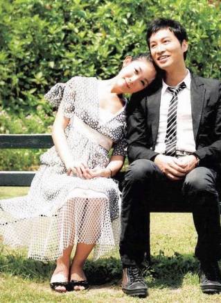 譚耀文(中國香港男歌手、演員)