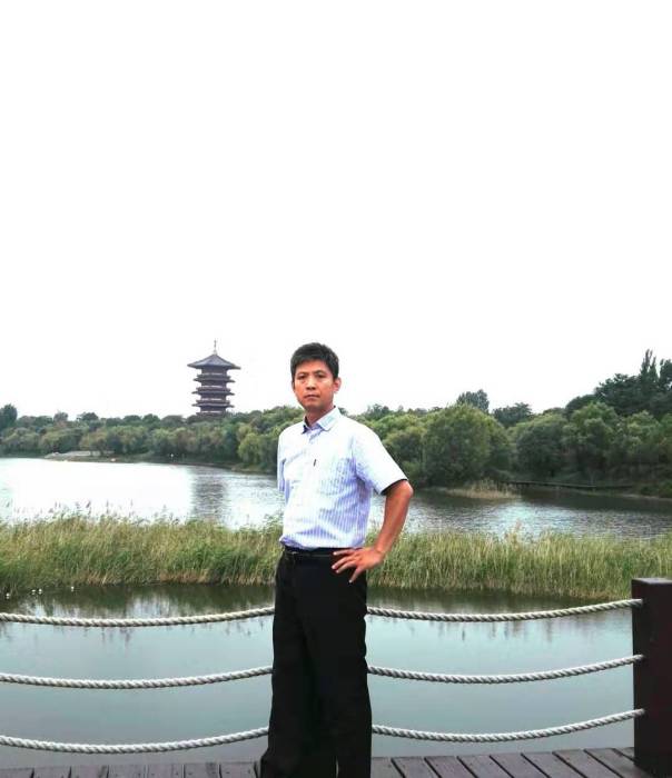 張傳亮(中華詩詞學會會員) 張傳亮(中華詩詞學會會員)