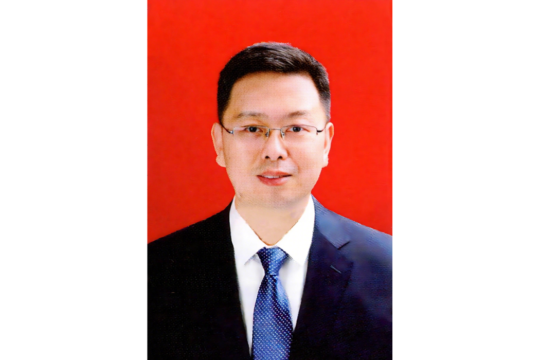 弓弦(西安市慶安高級中學教科研中心主任) 弓弦(西安市慶安高級中學教科研中心主任)