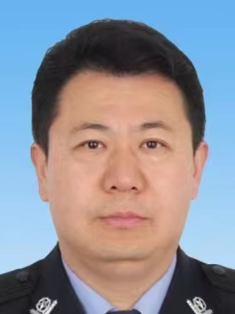 李英傑(山東省菜陽市公安局黨委副書記、政委、警務技術一級主管) 李英傑(山東省菜陽市公安局黨委副書記、政委、警務技術一級主管)