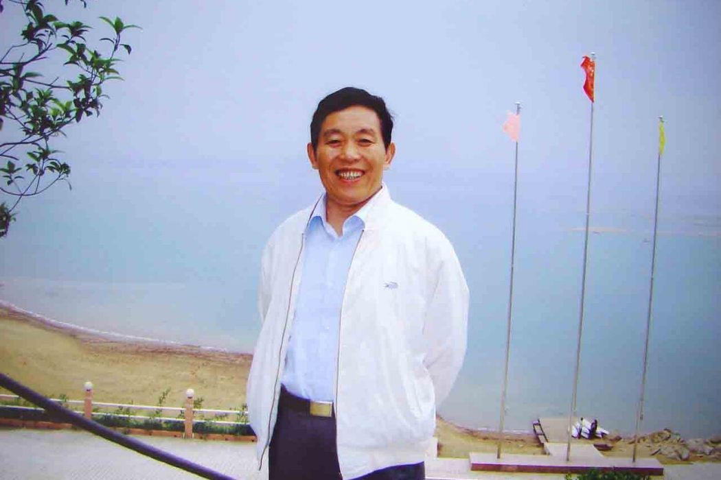 管雷 管雷