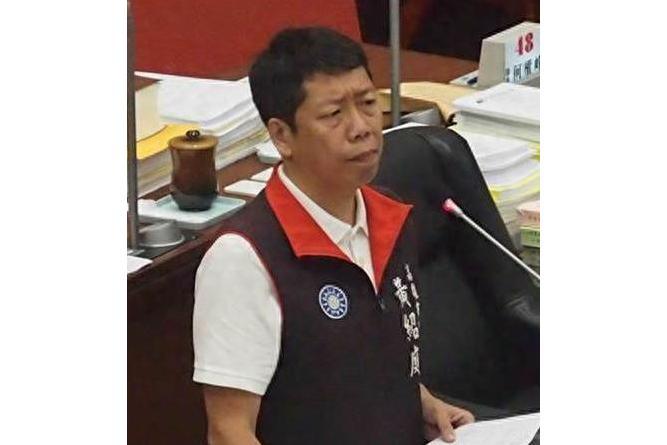 黃紹庭(中國台灣高雄市議員、中國國民黨中央常務委員) 黃紹庭(中國台灣高雄市議員、中國國民黨中央常務委員)
