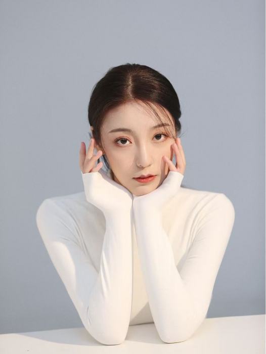 李浠雯 李浠雯