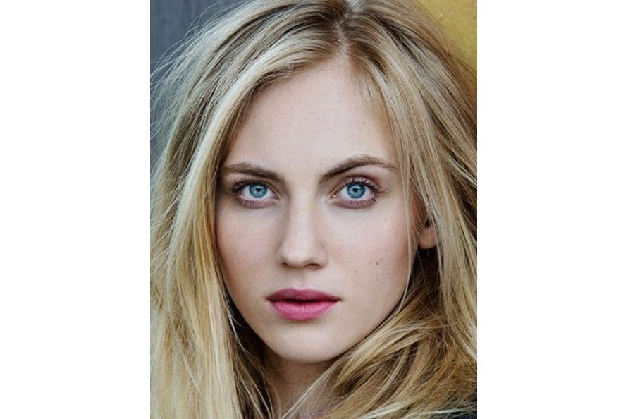 Elisa Schlott Elisa Schlott