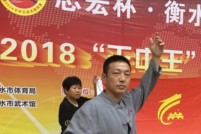 於紅玉 於紅玉