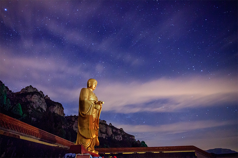 義淨之光耀星空