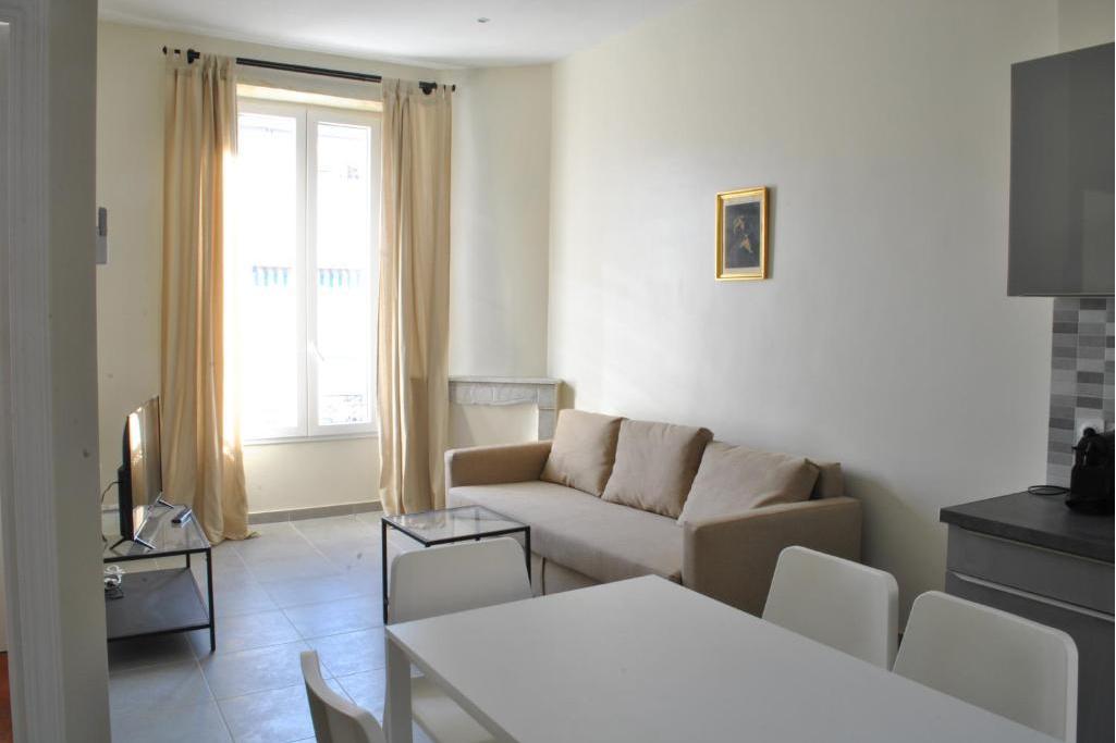 Apartment rue Lecerf Apartment rue Lecerf