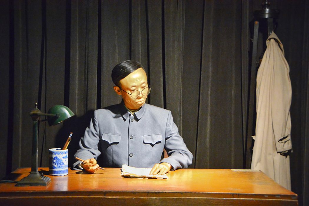 溥儀(電影《東京審判》中登場角色) 溥儀(電影《東京審判》中登場角色)