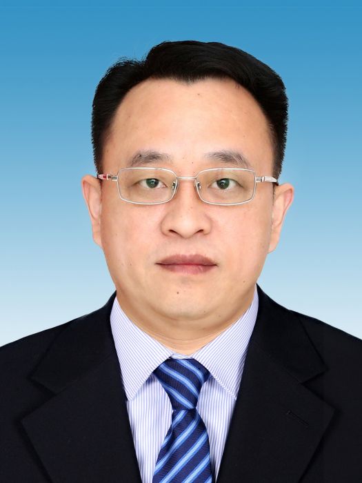 於躍(山東省棗莊市嶧城區行政審批服務局黨組書記、局長) 於躍(山東省棗莊市嶧城區行政審批服務局黨組書記、局長)