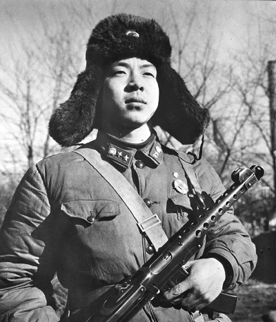 雷 鋒(1940-1962)