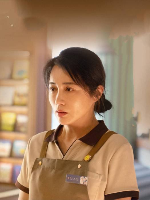 阮美英(電視劇《婚內婚外》中的女配角) 阮美英(電視劇《婚內婚外》中的女配角)