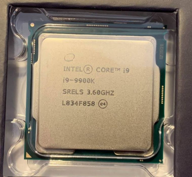 Intel 酷睿i9 9900K Intel 酷睿i9 9900K