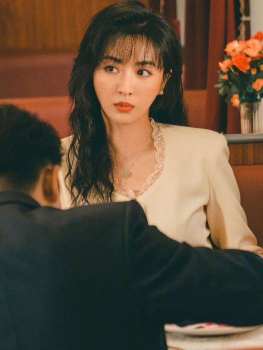 李芳(電影《93國際列車大劫案:莫斯科行動》中的女配角) 李芳(電影《93國際列車大劫案:莫斯科行動》中的女配角)