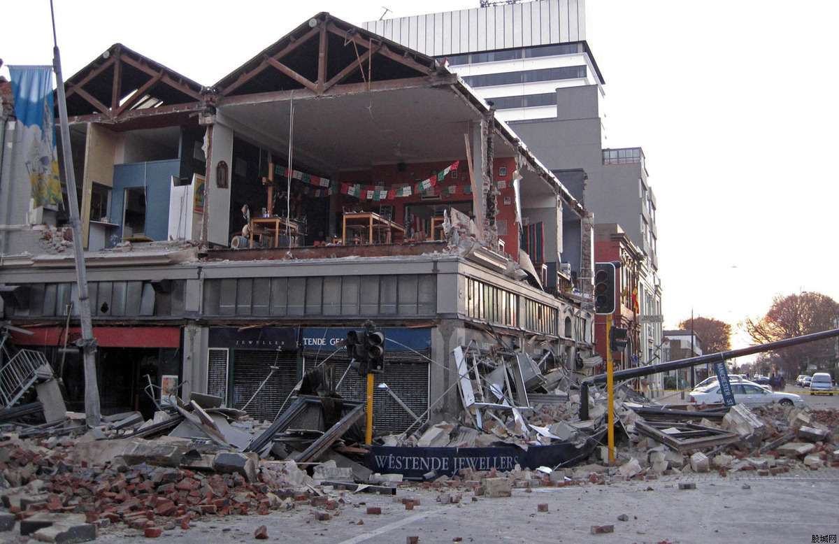 臨汾地震