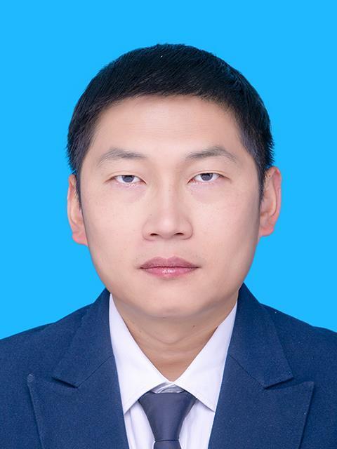 陳鋒(日喀則市財政局原局長) 陳鋒(日喀則市財政局原局長)
