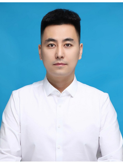 李佳峻(政協吉林省第十三屆委員會委員) 李佳峻(政協吉林省第十三屆委員會委員)