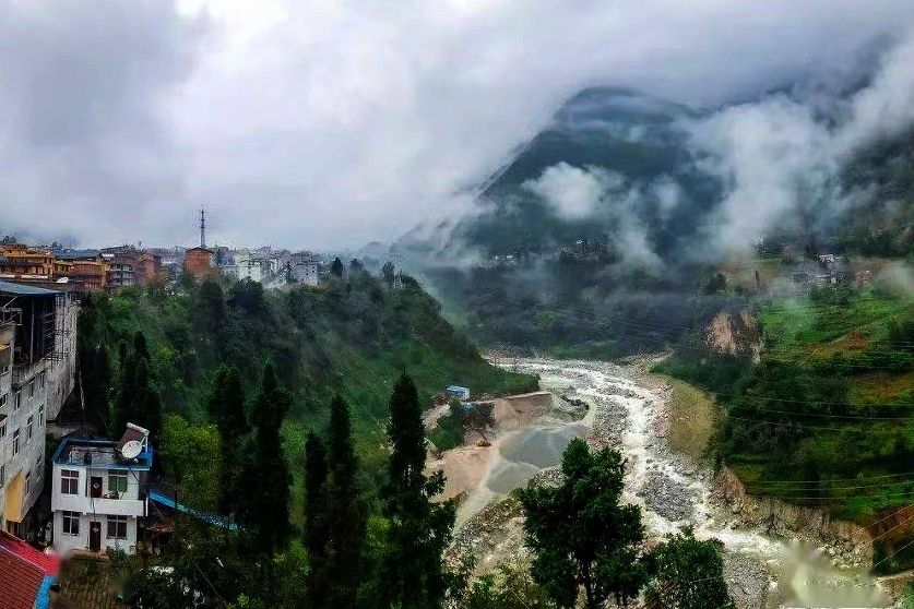 磨西河 磨西河