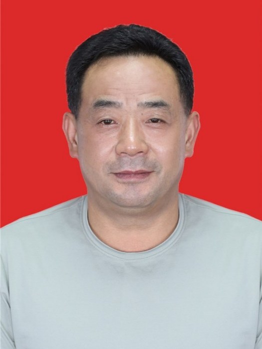程強(安徽省池州市青陽縣市場監督管理局黨委委員、副局長) 程強(安徽省池州市青陽縣市場監督管理局黨委委員、副局長)