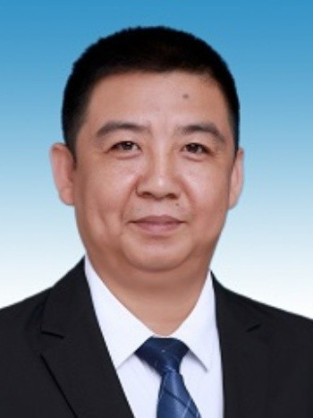 靳文陽 靳文陽