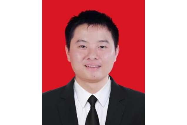 何杰(長沙市寧鄉市東湖塘鎮人大副主席) 何杰(長沙市寧鄉市東湖塘鎮人大副主席)