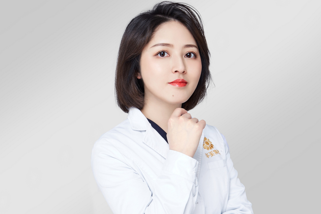 李曉娟(四川華美紫馨醫學美容醫院執業醫師) 李曉娟(四川華美紫馨醫學美容醫院執業醫師)