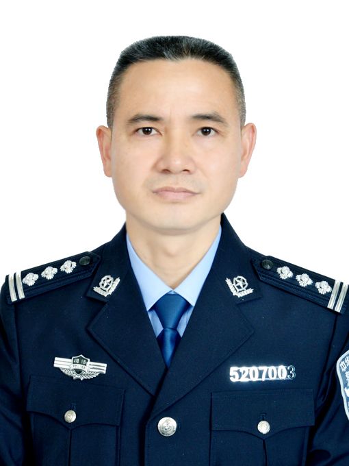 趙亞(貴州省第一女子監獄黨委委員、紀委書記) 趙亞(貴州省第一女子監獄黨委委員、紀委書記)