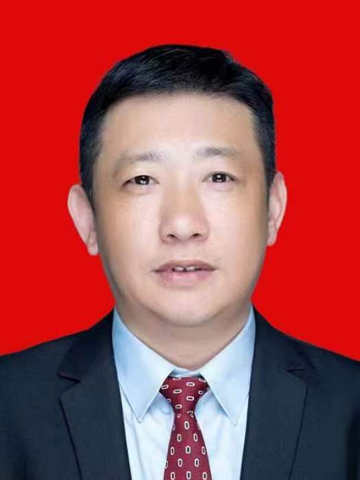 曹毓祥(江西省九江市公路發展中心黨委委員、副主任) 曹毓祥(江西省九江市公路發展中心黨委委員、副主任)