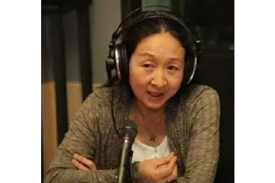 黃嘉敏(美國楊百翰大學舞蹈系終身教授) 黃嘉敏(美國楊百翰大學舞蹈系終身教授)