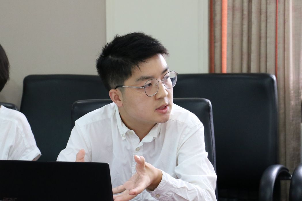 王弘毅(北京外國語大學歐洲語言文化學院教師) 王弘毅(北京外國語大學歐洲語言文化學院教師)
