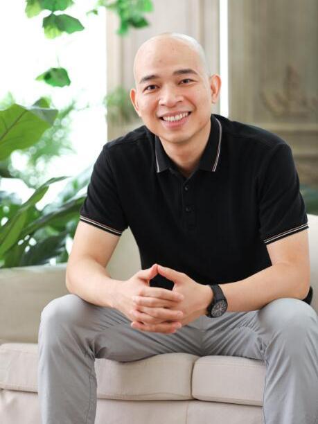 廖繼勇(光頭叔聊生活博主) 廖繼勇(光頭叔聊生活博主)