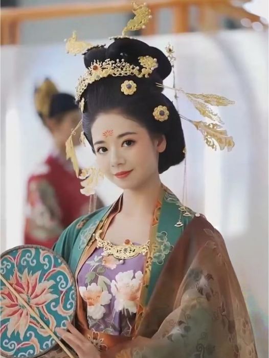 王丹(新津沙畫師)