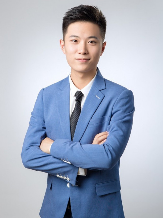 朱進(吉林廣播電視台主持人) 朱進(吉林廣播電視台主持人)