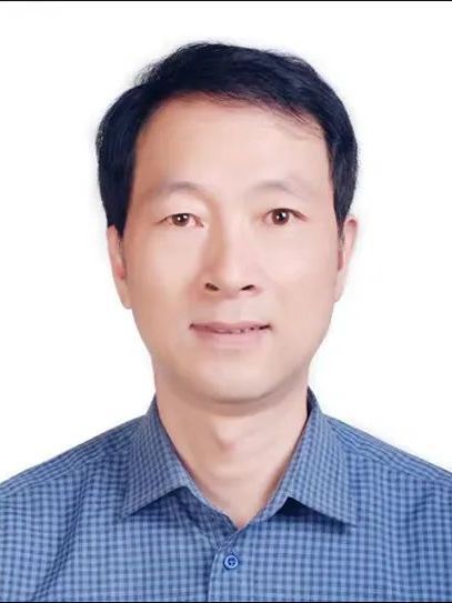 陳國龍(俄羅斯自然科學院外籍院士,溫州趙氟隆有限公司總工程師、研究員高級高工) 陳國龍(俄羅斯自然科學院外籍院士,溫州趙氟隆有限公司總工程師、研究員高級高工)