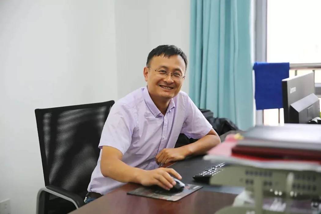 李海慶(電子科技大學副教授) 李海慶(電子科技大學副教授)
