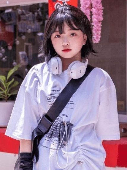 金允熙(韓國女演員) 金允熙(韓國女演員)