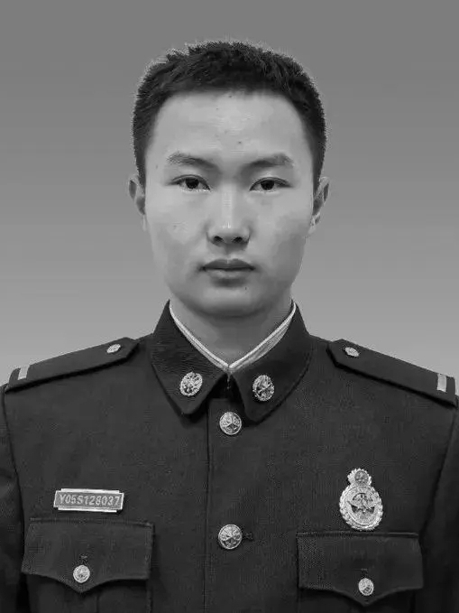 馮坪坪 馮坪坪