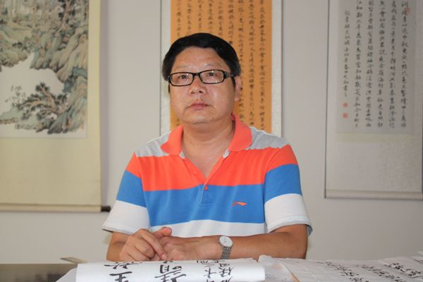 黃勇萍(袁州書畫院院長) 黃勇萍(袁州書畫院院長)
