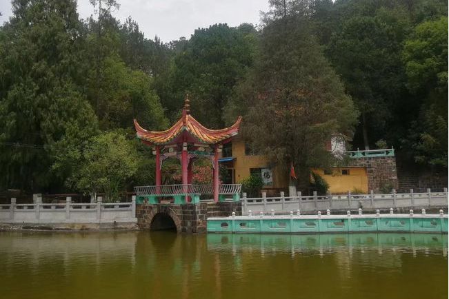 龍泉公園(玉溪市國家4A級旅遊景區) 龍泉公園(玉溪市國家4A級旅遊景區)